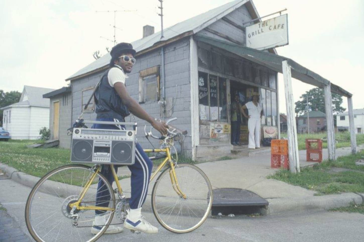 boombox on bicycle - Fried Bak Click 8.0 Ami The Grill Cafe